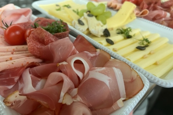 IMG_5073 Selbstbedientes Frühstück Oleander Romantikzimmer